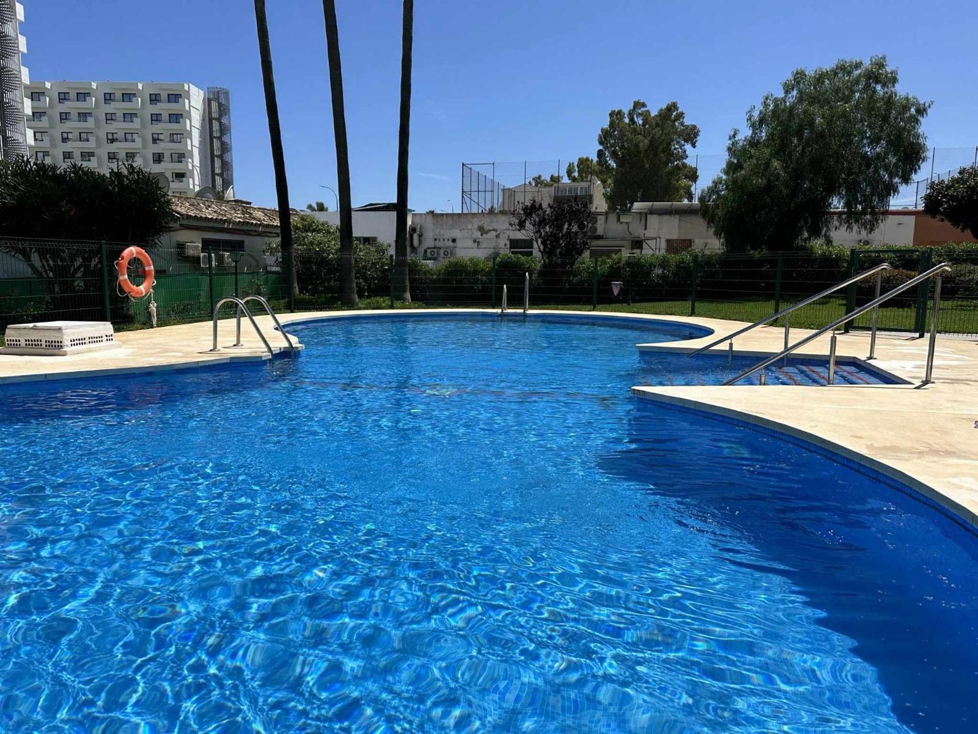 Apartamento La Carihuela A 2 Minutos De La Playa توريمولينوس المظهر الخارجي الصورة